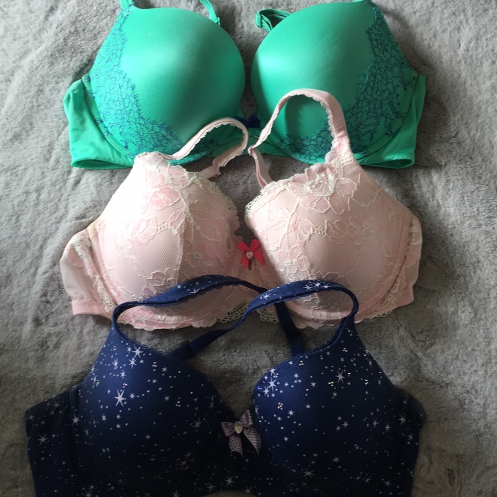 Victoria's secret 38D bras